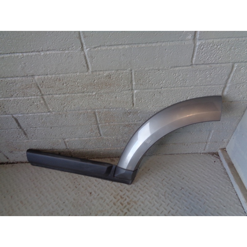 Discovery 4 Door Wheel Arch Trim Near Side Rear Stornoway Grey Land Rover L24025