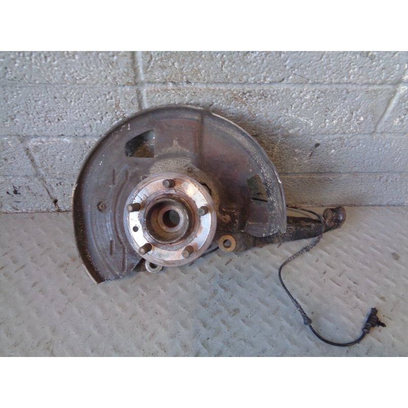 Discovery 4 Hub Near Side Front with ABS Sensor Land Rover 2009 to 2016 L24025