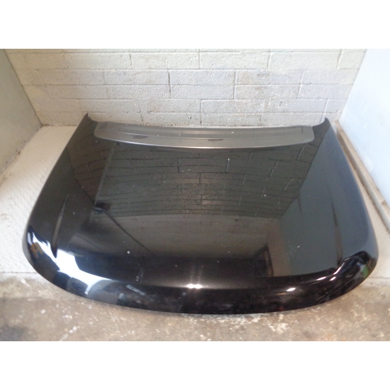 Range Rover L405 Bonnet in Santorini Black LRC 820 2013 to 2017