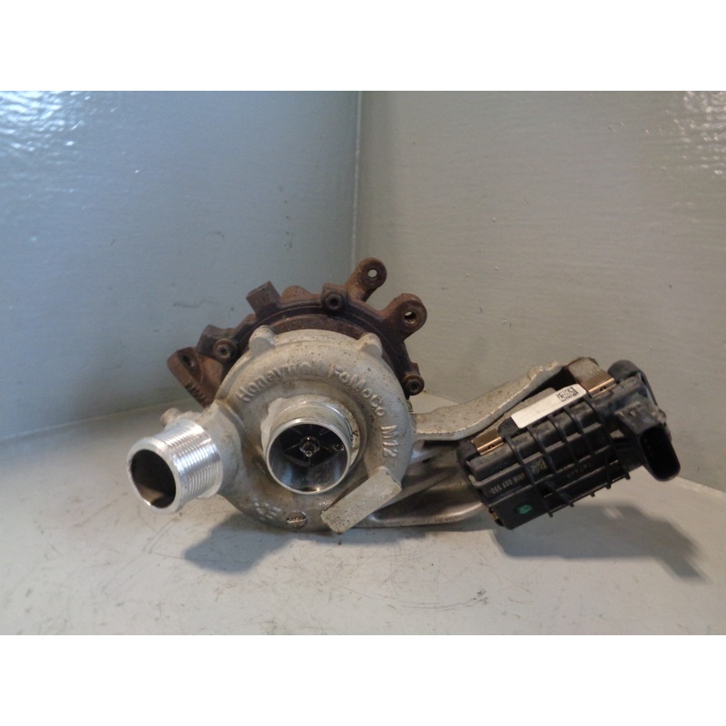 Range Rover L405 Turbocharger Turbo 3.0 TDV6 AX2Q-6K682-CD Left 2013 to 2017