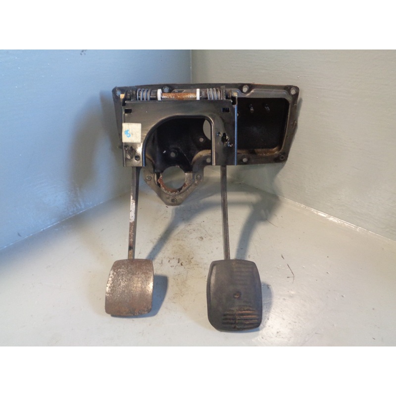 Discovery 2 Pedal Set Manual Clutch Brake 2.5 TD5 Land Rover 1998 to 2004 R05035