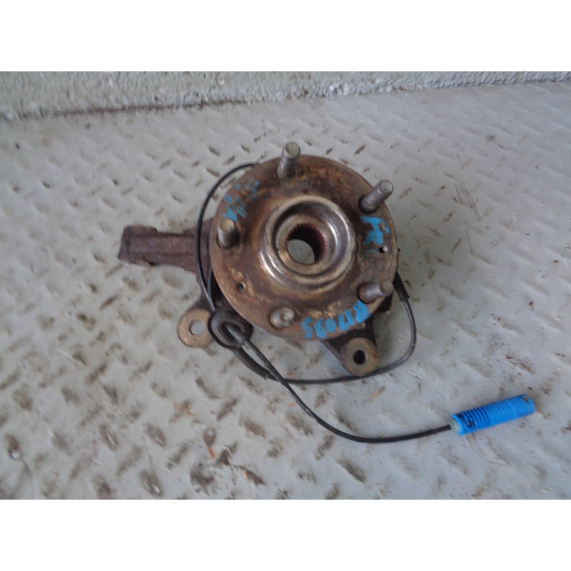 Freelander 1 Front Hub Near Side Assembly ABS Sensor Land Rover R17035