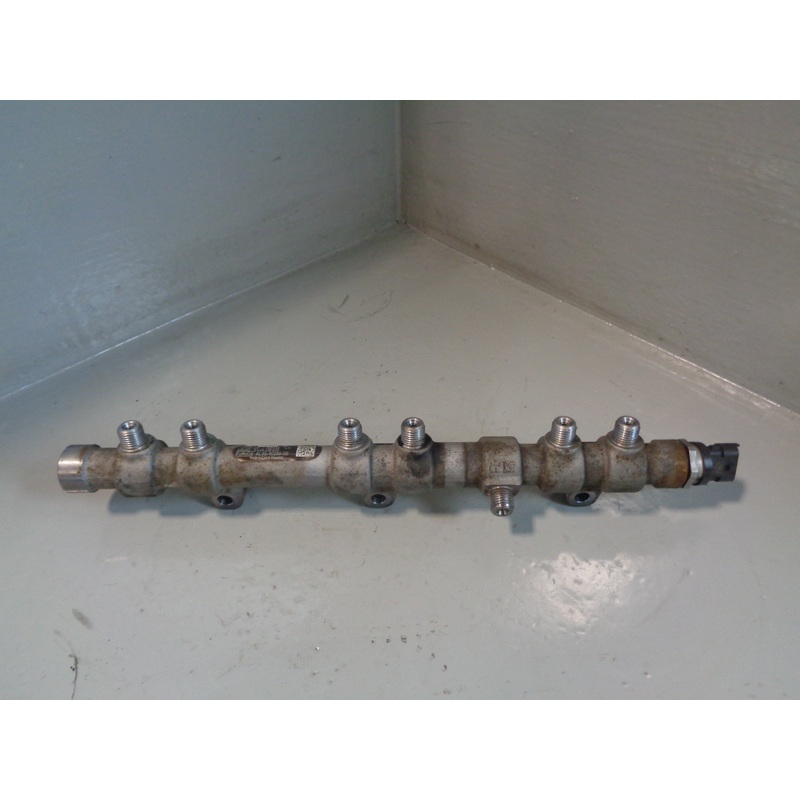 Range Rover L322 TDV8 4.4 Fuel Rail AL3Q-9D280-GB Near Side Left 2010 to 2013