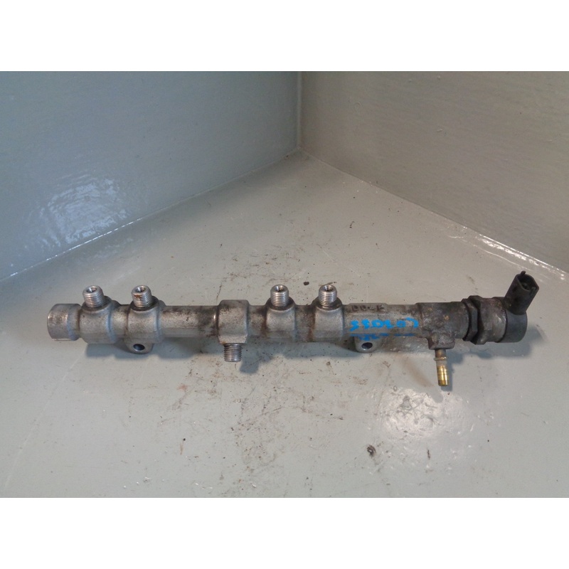 Range Rover L322 TDV8 4.4 Fuel Rail AL3Q-9D280-HC Off Side Right 2010 to 2013