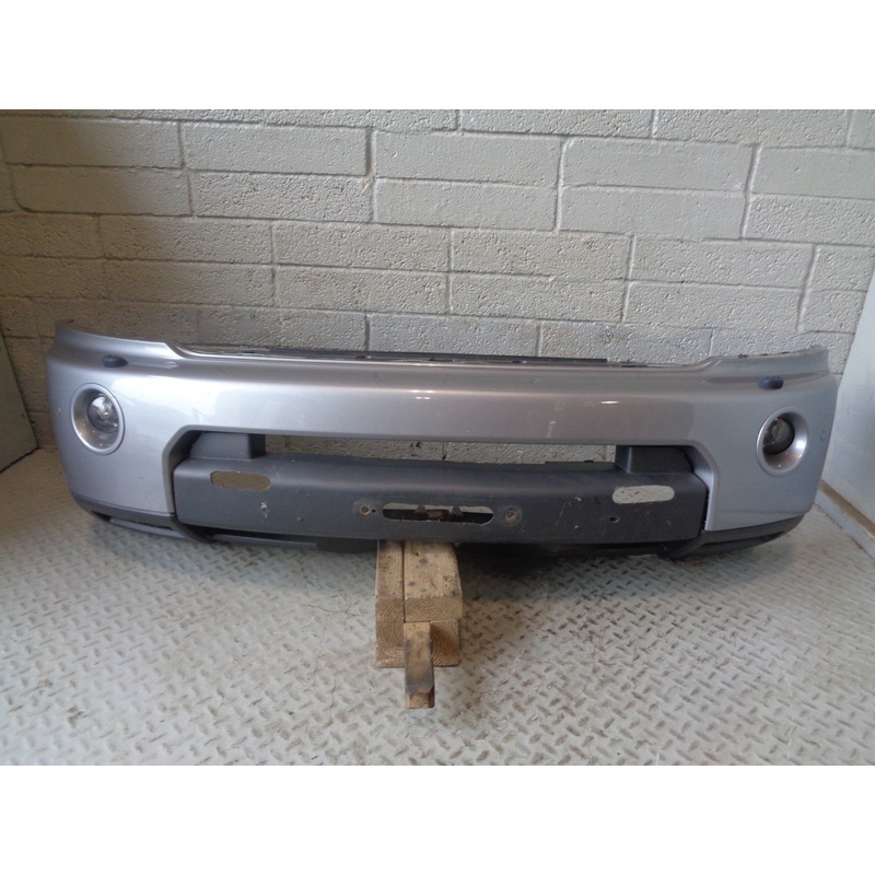 Discovery 4 Front Bumper Orkney Grey with Fog Lights 2009 to 2014 K18035