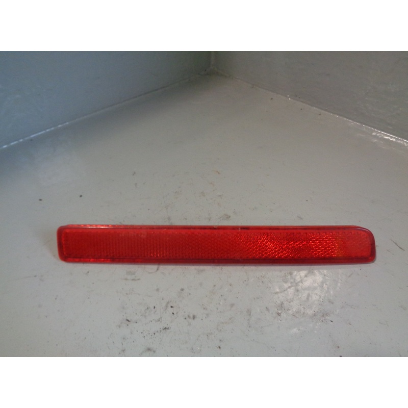 Discovery 4 Rear Bumper Reflector Near Side Land Rover L319 2009 to 2014