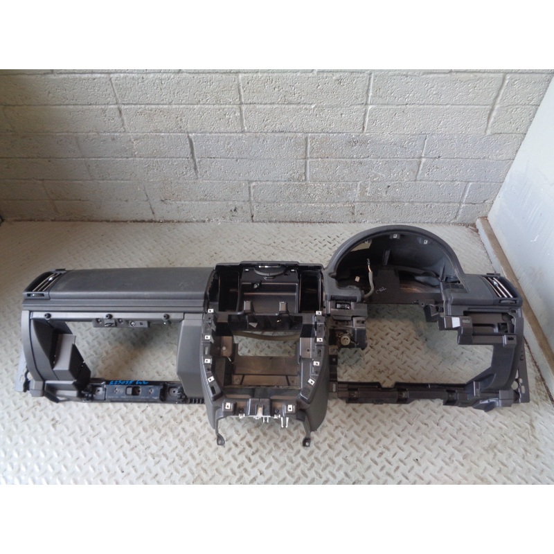 Freelander 2 Dashboard Airbag Black Sat Nav Land Rover 2006 to 2011 R25035