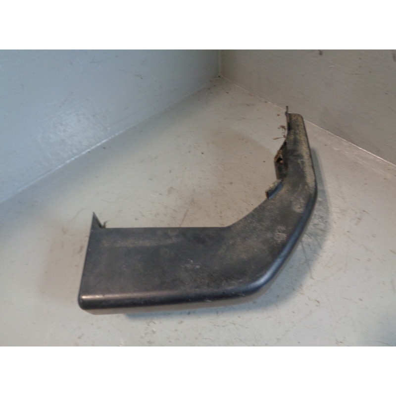 Discovery 2 Bumper Corner Trim Near Side Rear Land Rover 1998 to 2004