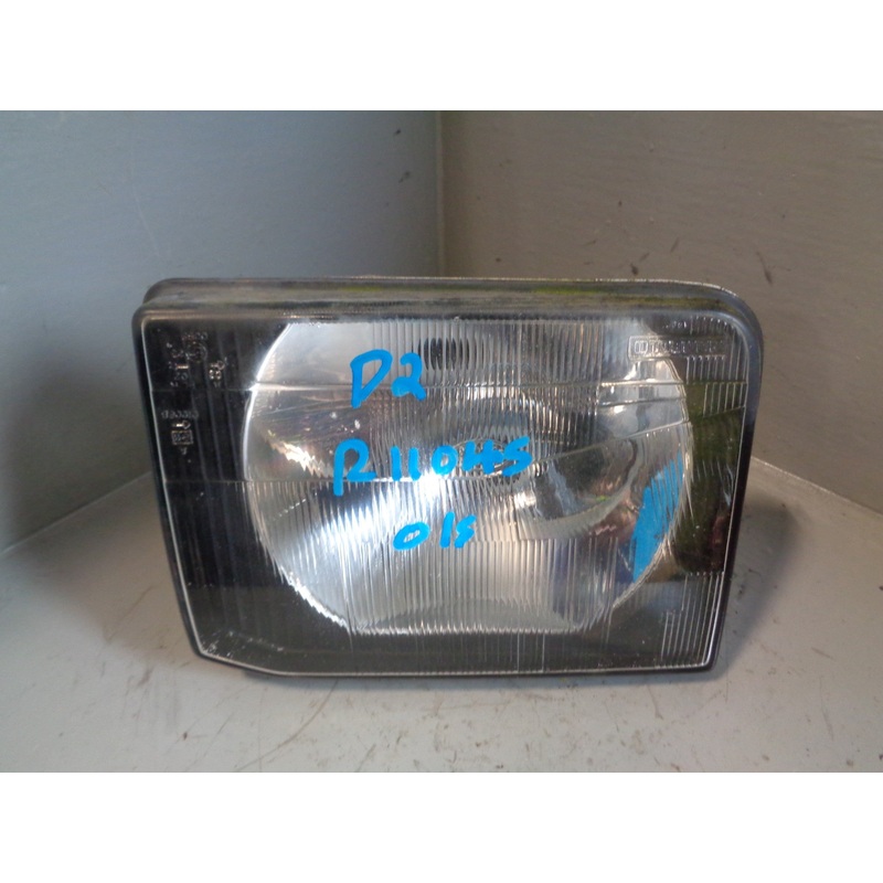 Discovery 2 Headlight Off Side Pre-Facelift XBC105120 Land Rover R11045