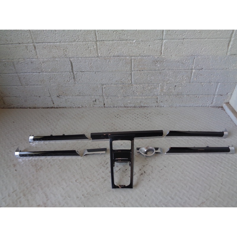 Porsche Cayenne 958.1 92A 8 Piece Trim Dashboard Kit in Gloss Black 2011 to 2014