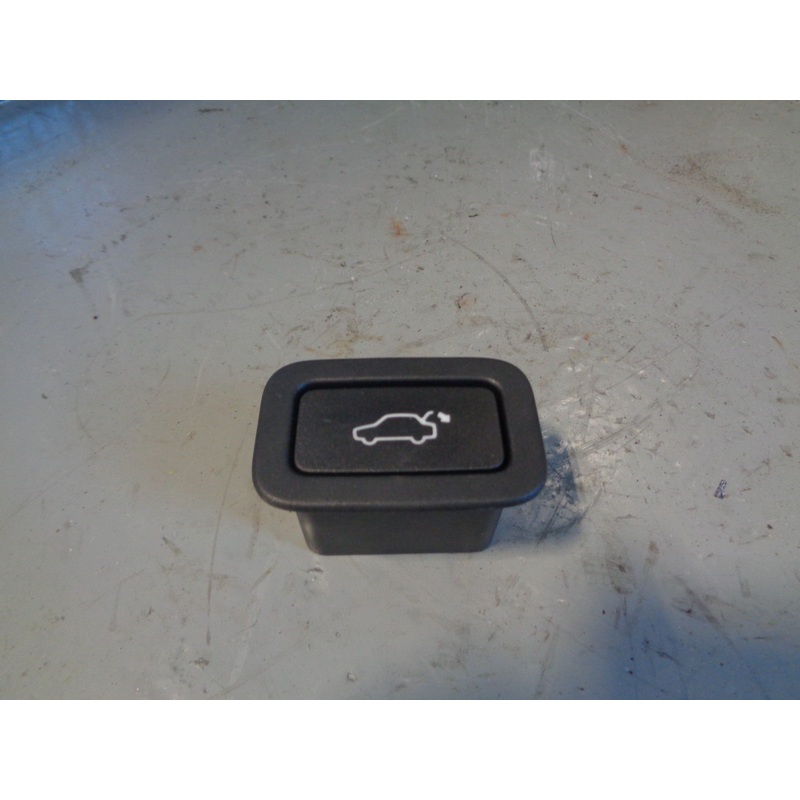 Range Rover Sport Powered Tailgate Open Close Switch L320 2011 to 2013