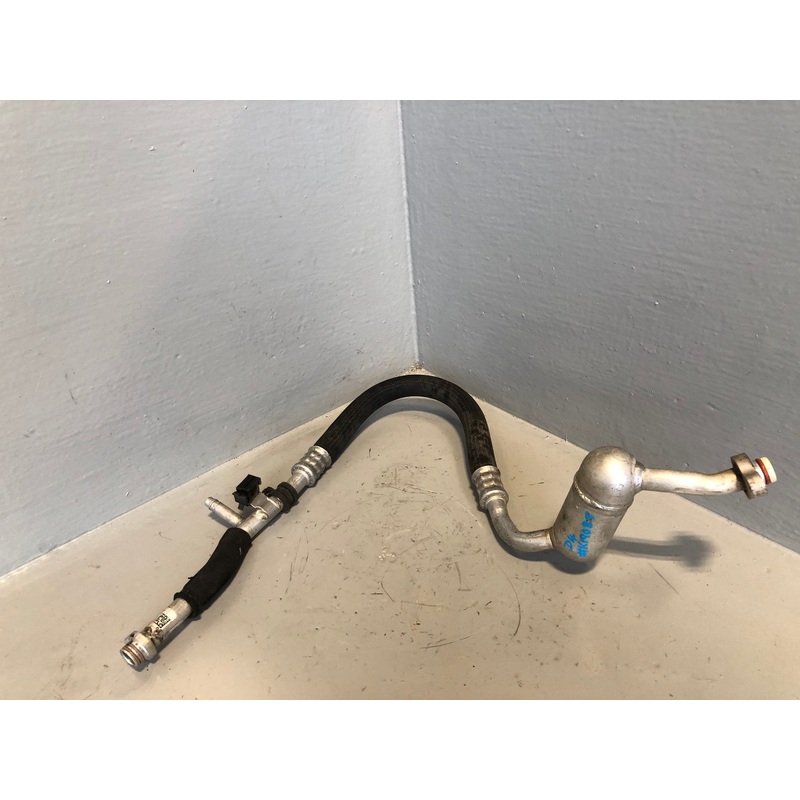 Air Conditioning Pipe EH22-19N602-CB 3.0 TDV6 Discovery 4 Range Rover Sport
