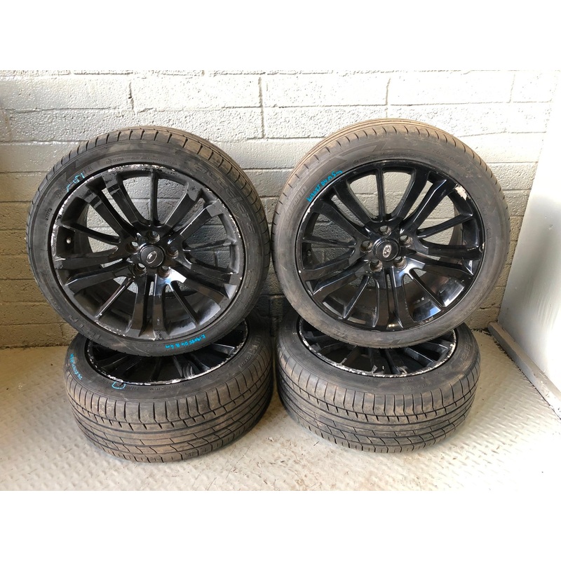Discovery 4 Alloy Wheels and Tyres 275/40ZR20 Set of x 4 Land Rover K19085