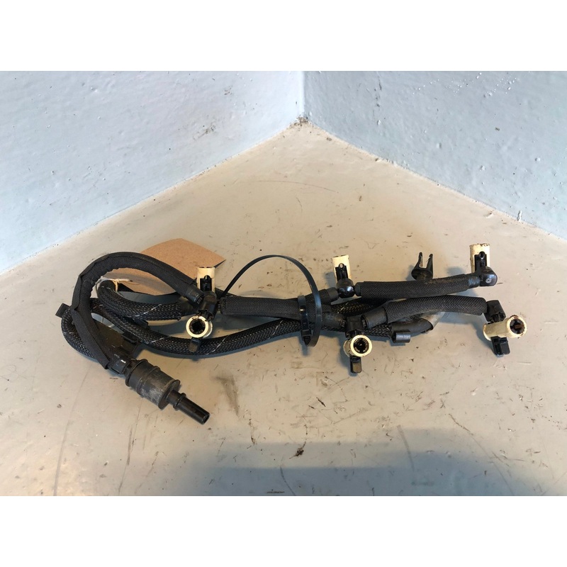 Discovery 4 Diesel Leak Off Pipe Fuel Land Rover 3.0 TDV6 Land Rover Gen 2