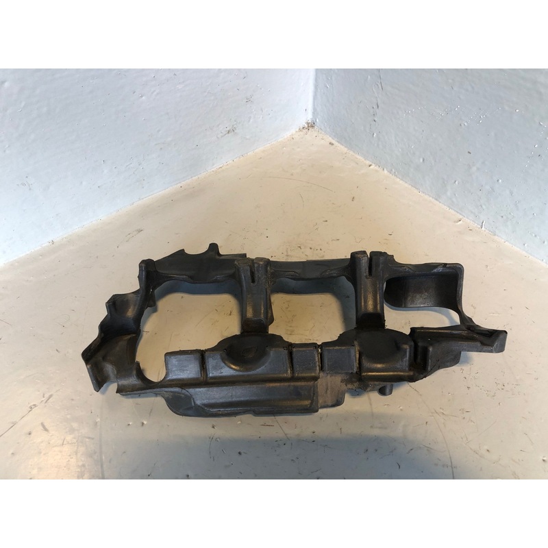 Discovery 4 Injector Cover Right 3.0 TDV6 9X2Q-9U550-BC Land Rover 2009 to 2016