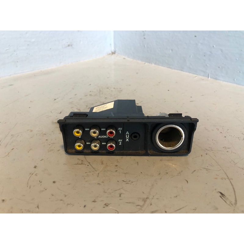 Centre Console AV Ports Aux 12v XVN500040 Discovery 3 Range Rover Sport No Lid