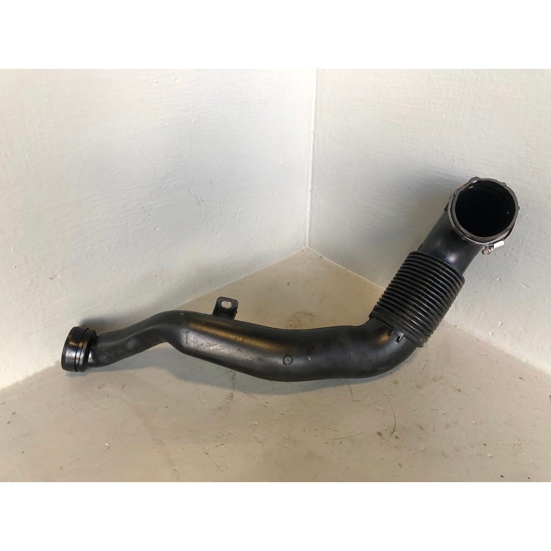 Range Rover L405 Intercooler Pipe Off Side 3.0 TDV6 CPLA-9C620-AA 2013 to 2017